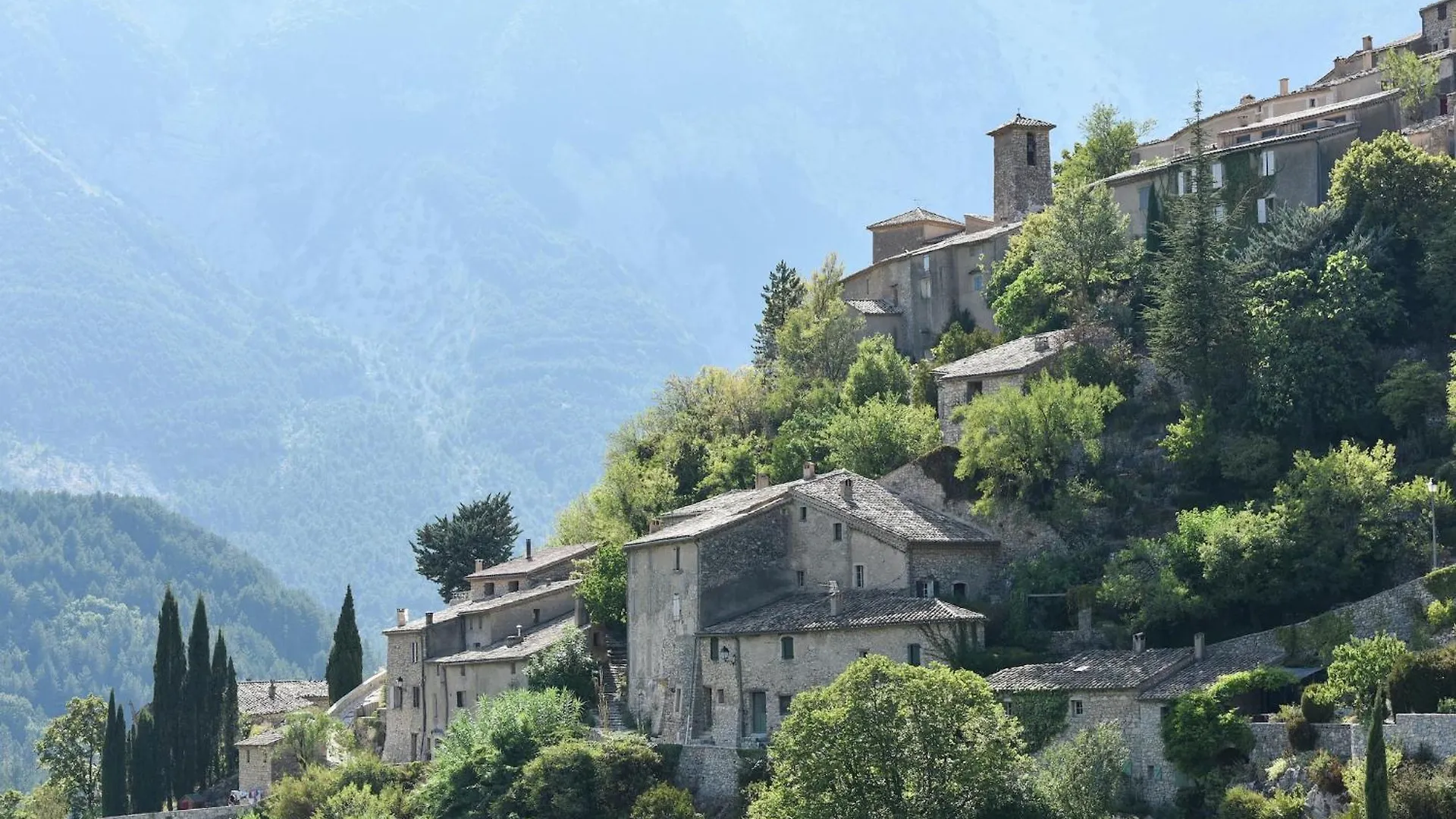 A Beautiful 2 Persons Studio In A Chateau With Swimming Pool Montbrun-les-Bains Appartement