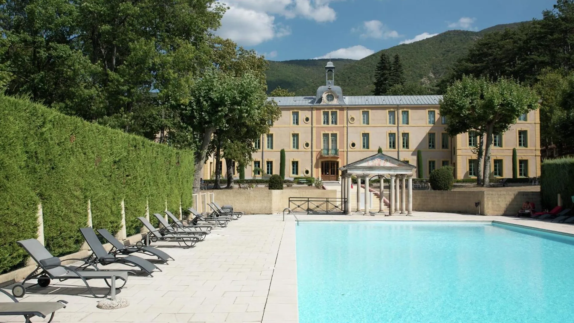 A Beautiful 2 Persons Studio In A Chateau With Swimming Pool Montbrun-les-Bains